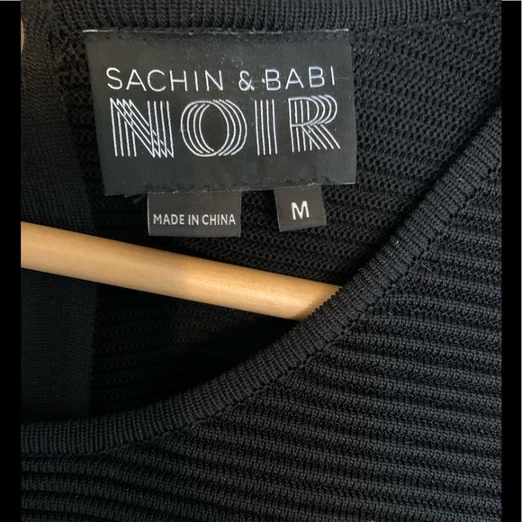 Sachin & Babi Noir 'Kyo' Ribbed Crop Top - Picture 7 of 8